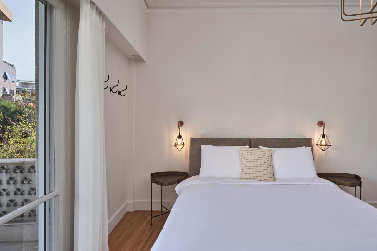 Chic N Bright 3Bd Apt With Hilton View Atina Dış mekan fotoğraf