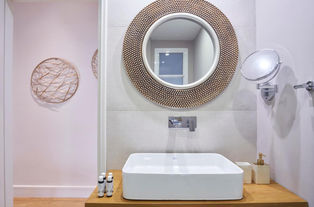 Chic N Bright 3Bd Apt With Hilton View Atina Dış mekan fotoğraf